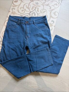 Jeans wear stretchy denim Large